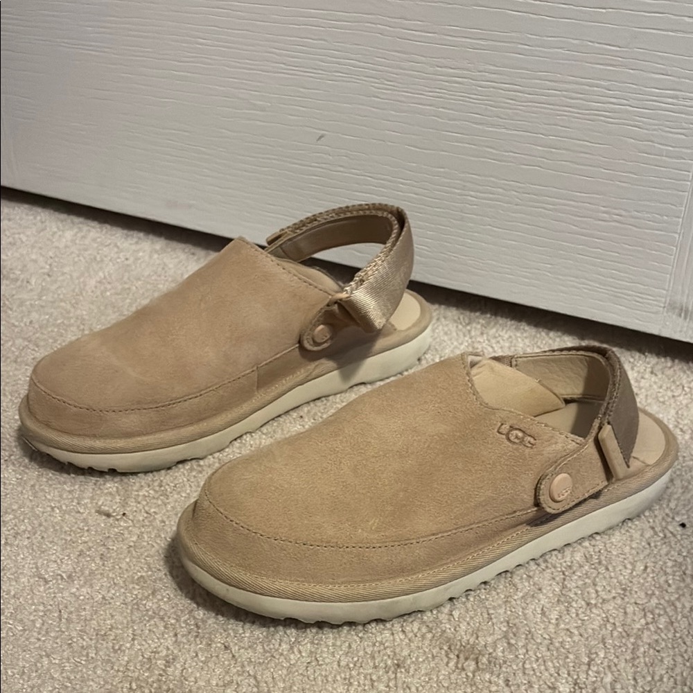 UGG Tan clogs